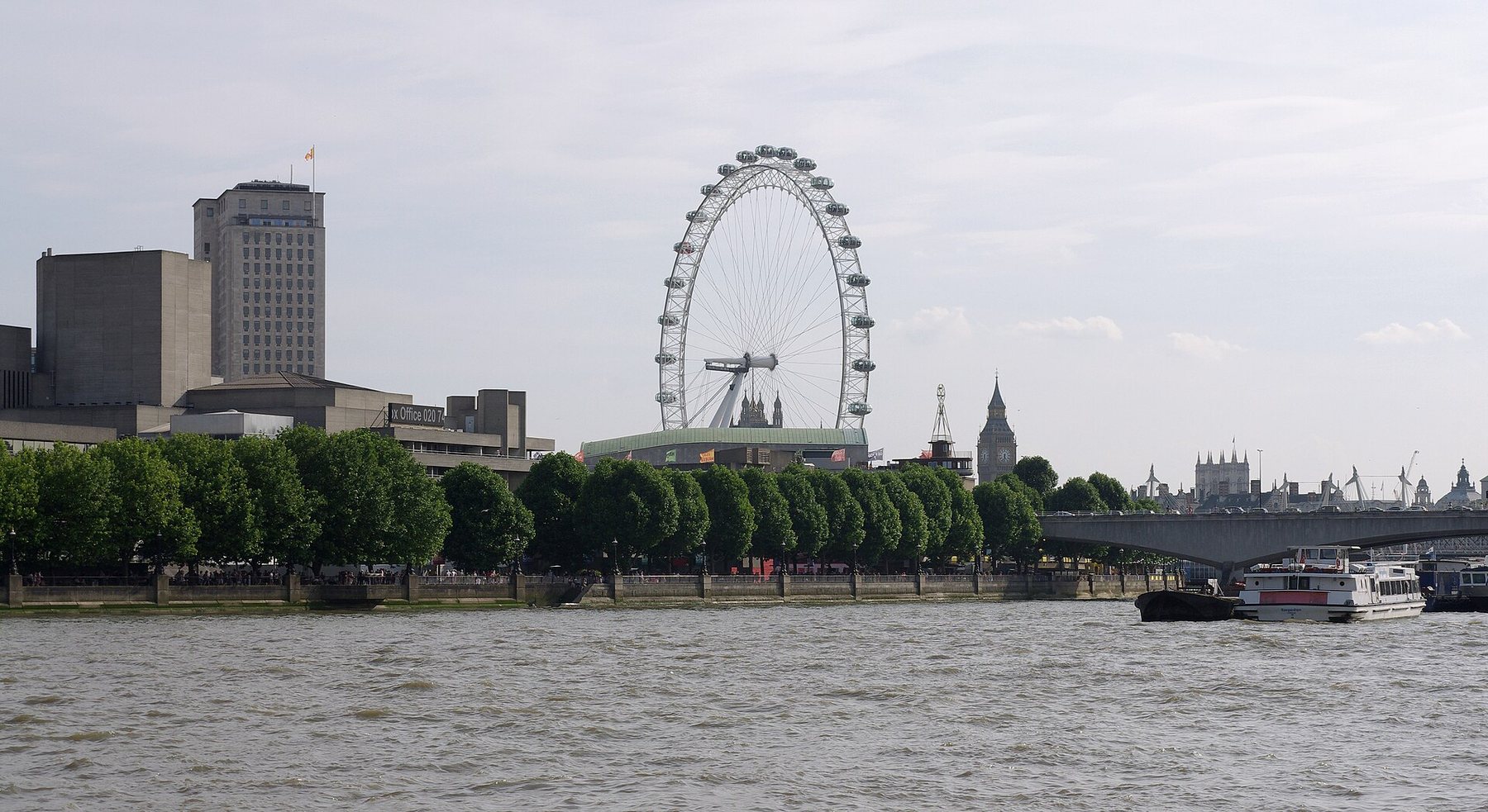 Terms Bridge over the River Thames in London